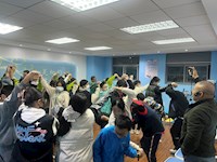 东吴外师附属实验中学心理社团开展“蜈蚣翻身”团辅活动