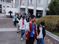 东吴外师附属实验中学心理社团开展“导盲之旅”团辅活动